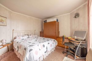 Bedroom- click for photo gallery